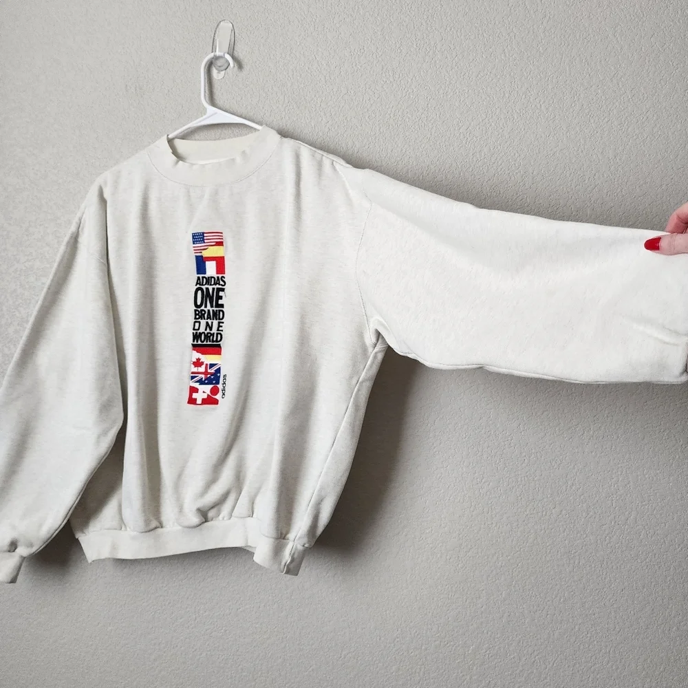 ADIDAS x VINTAGE‎ Flag Archive crewneck sweatshirt ORIGINAL VINTAGE 90s